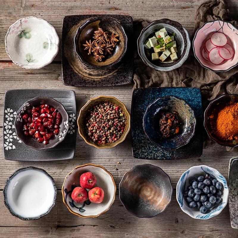 2 Pcs Japanese Creative Ceramic Household Dishes Desserts Small Bowls Bowl Snacks Cold Dishes Hot Pot Seasoning Saucer Soy Sauce