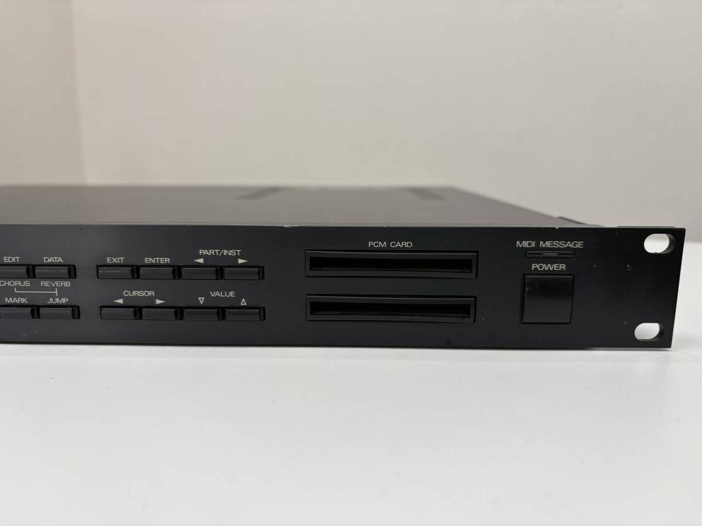 [USED]Roland U-220