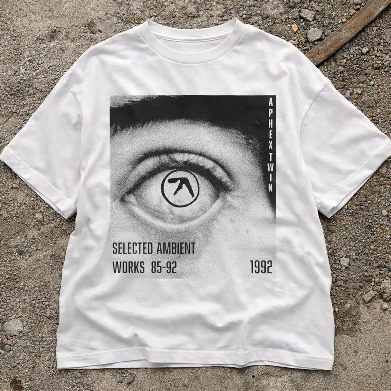 Selected Ambient Works 85-92 Aphex Twin Eye Graphic Tee | 1992 Album Art Shirt S