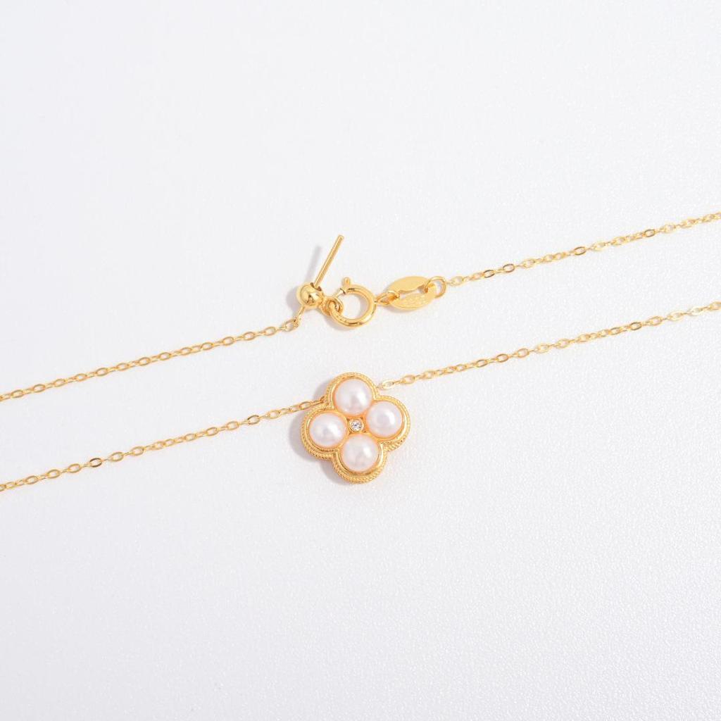 S925 Sterling Silver Four-Leaf Clover Pearl Retro Necklace, Light Luxury Clavicle Chain, Simple Niche Design X153