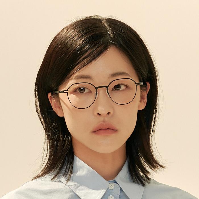 Alloaiweeo [The Air_Flat] Al8305 0909M Ultra-Lightweight Semi-Over Panto Round Black Eyeglass Frames
