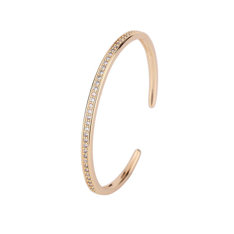 

Ювелирные изделия Корейская классика Имитация Красный сокровище Сахарная башня Синий сокровище Сахарная башня Микровставка Цветной сокровищный браслет 12 * 12