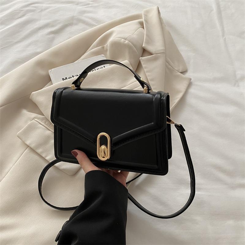 

Winter new fashionable versatile solid color shoulder small square bag texture shoulder messenger bag simple