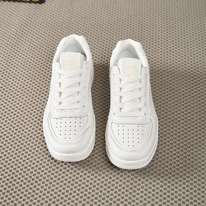 Little White Shoes Women's 2025 New Spring, Autumn and Winter Flat Bottom Versatile Casual Skirt White Board Shoes Sports Explosive Thick Bottom