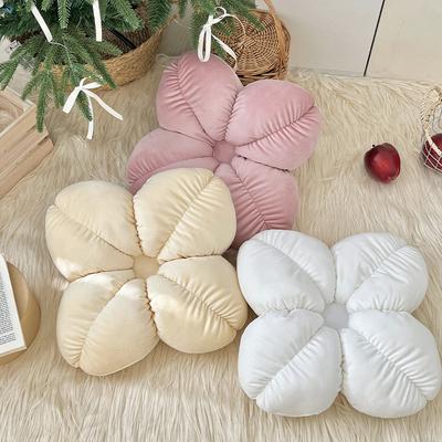 Four Leaf Clover Flower Pillow Comfortable Soft Floral Cushion Pillow Cute Sofa Cushion Pillow Tatami Cushion Decorative Cousins