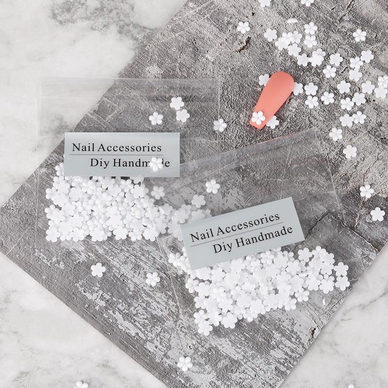 

Белый пятилепестковый цветок из смолы, аксессуары для нейл-арта с черными стальными бусинами