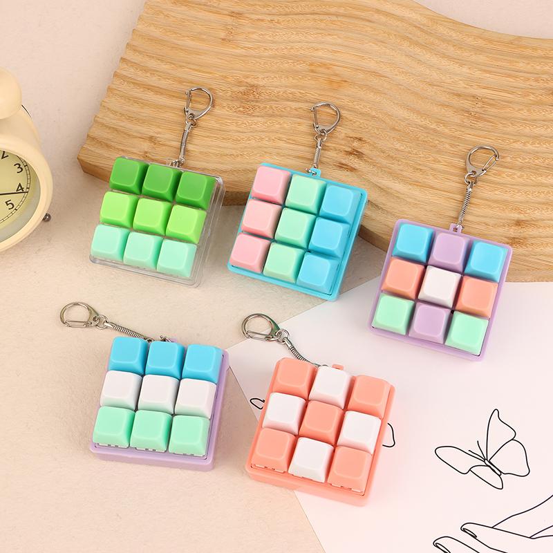 9 Taster Firkantede Tastaturtaster Nøkkelring Fidget Leke Fest Stresslindring DIY Tastaturtaster Leke Tastaturhetter Fingerknapp Fidget