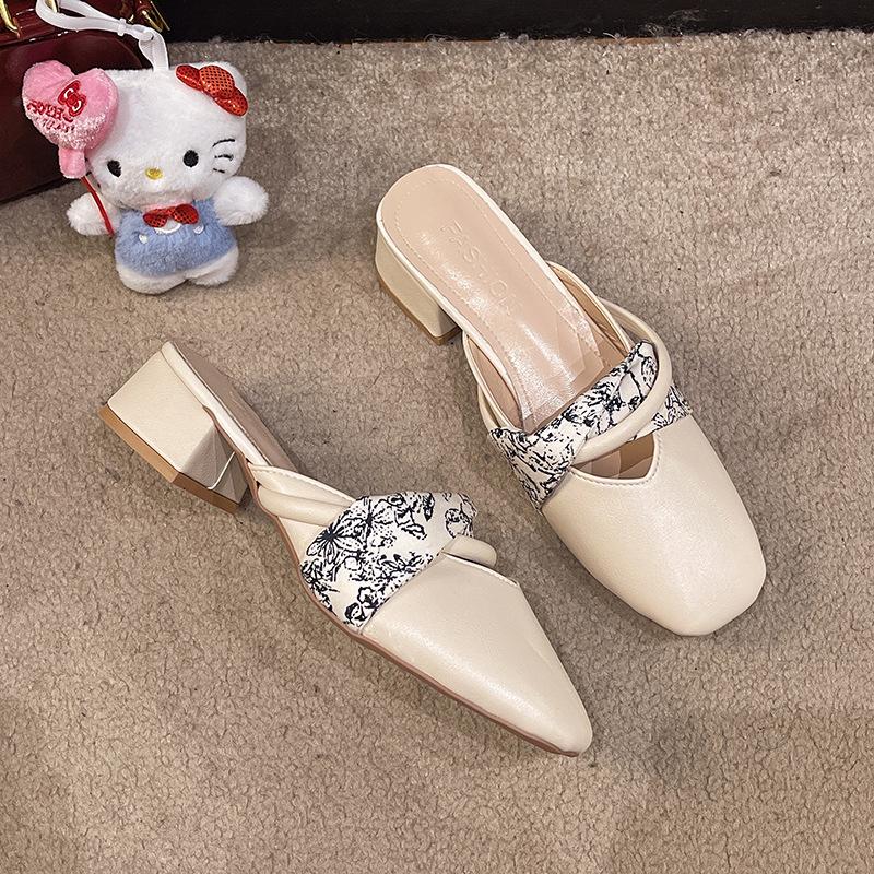 

2025 весна новые туфли с квадратным носком женские на плоской подошве на один педаль мягкая подошва сумка голова полушлепанцы летние уличные шлепанцы женские 40