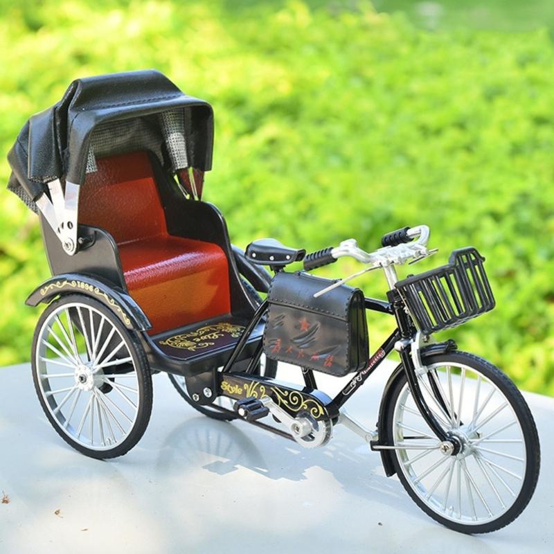 Historical Accuracy Metal Jinrikisha Collectible Toy Vintage Rickshaw Tricycle Model Desk Decoration Movie Ornament