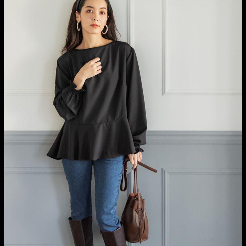 

Sunshine House Autumn New Arrival Export Japanese Single Women s round Neck Pullover Loose Oversized Long Sleeves Shirt A- Line Black Bust size 108-114