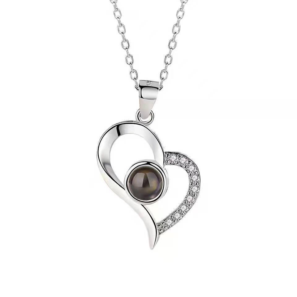 Customized Love Photo Necklace: 100 Languages 'I Love You' Pendant - Ideal for Christmas & Valentine's Gifts