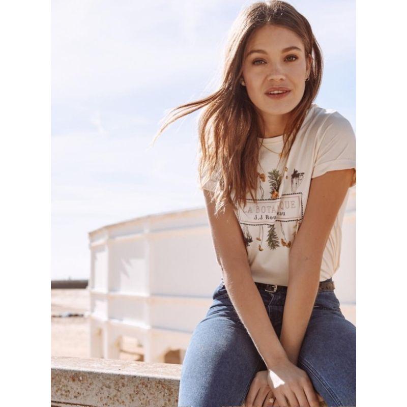 

[In Stock] French Minority Ancient Forest Wildflowers Jungle English Letters Printed All-Matching Organic Cotton T-shirt As shown in the figure S(Small amount of In Stock)