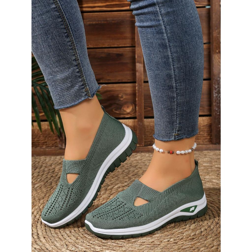 Modische und bequeme lässige Einzelschuhe in Übergröße mit atmungsaktiven, fly-gewebten Mesh-Schuhen mit Aushöhlungen, Ein-Fuß-Schuhe