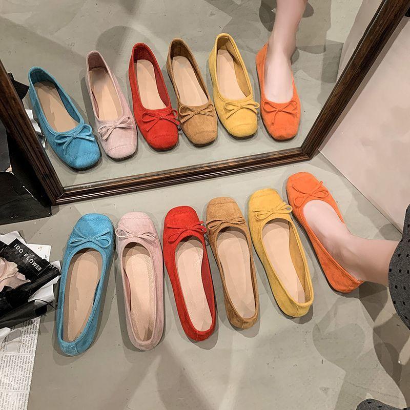 2025 spring and summer new French shallow mouth single shoes women's Korean version gentle soft sole Doudou shoes square head flat sole grandma shoe