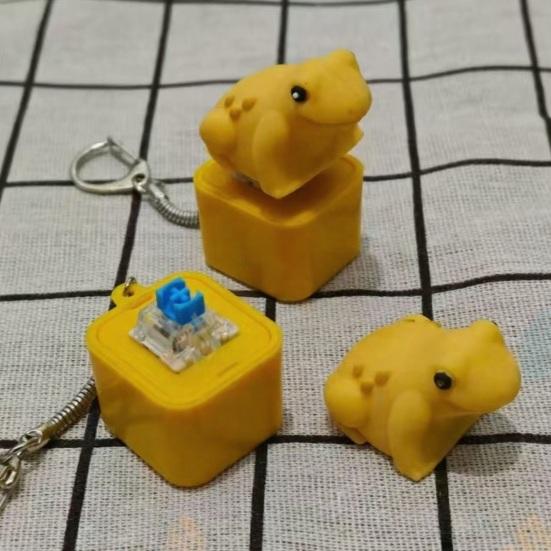 Decompression Toy Frog Croaking Fidget Key Chain Rechargeable Frog Clicker with Realistic Sounds Portable Stress Relief Toy