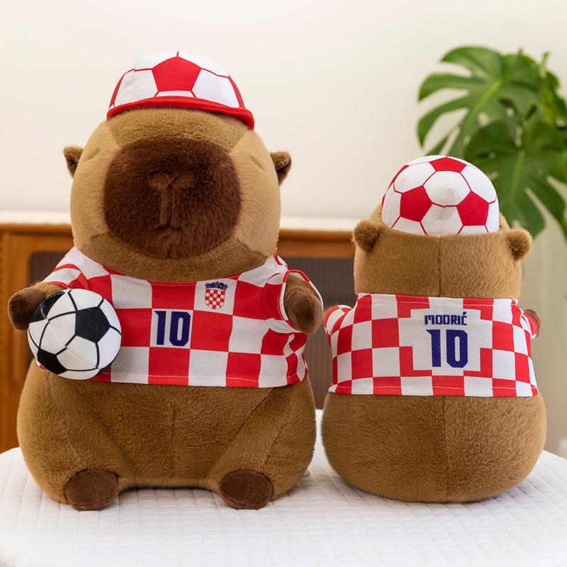 Grenzüberschreitender Fußball Baby Capybara Plüschpuppe - Niedliches und Benommenes Spielzeug