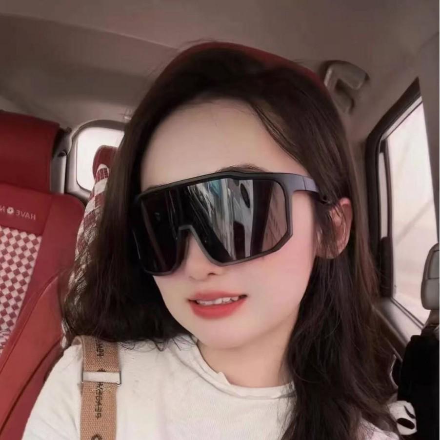 Retro Oversized Black Sports Sunglasses - Windproof Cycling & Mountaineering Goggles for Men & Women