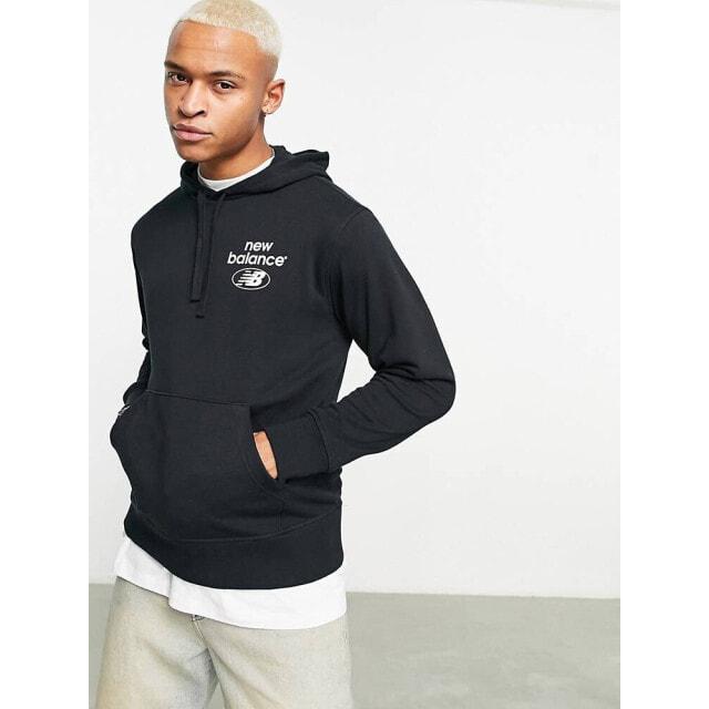 

Худи черного цвета New Balance Essentials