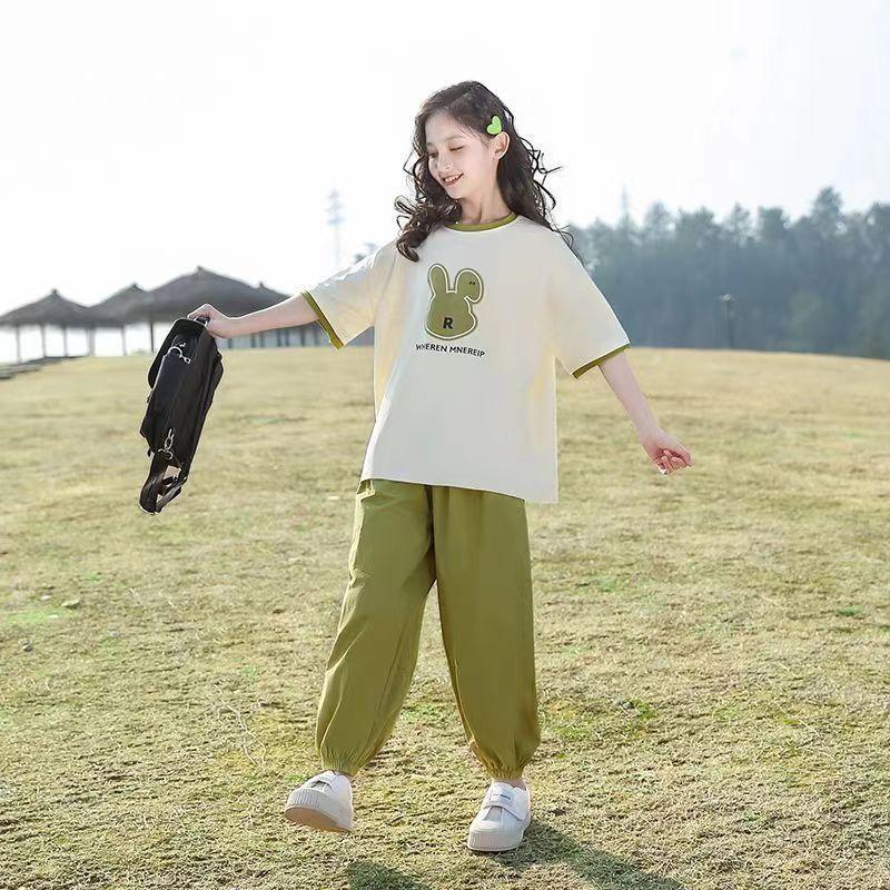 Dziewczęcy letni dres sportowy dwuczęściowy letni dziewczęcy letni dres z krótkim rękawem wersja koreańska odzieży casualowej dla dzieci