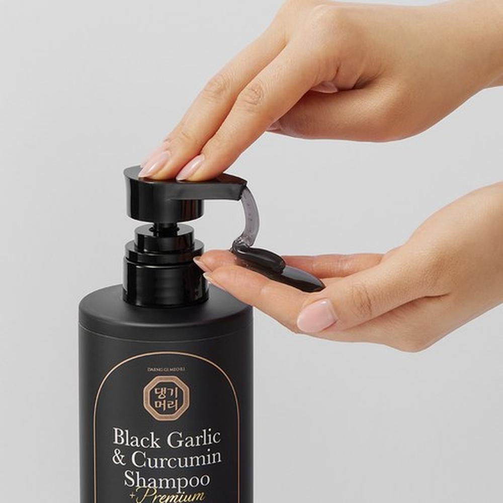 Daeng Gi Meo Ri Premium Black Garlic & Curcumin Shampoo 500ml - Scalp Care, Korean