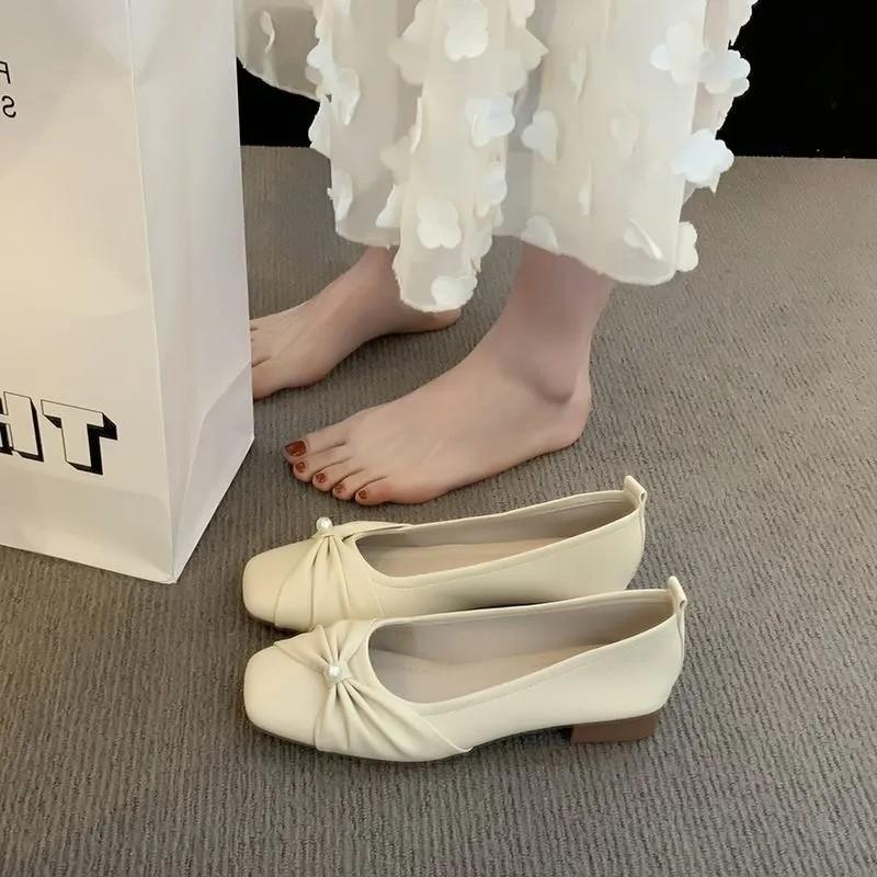 Low-heeled Mary Jane evening grandma shoes women s new autumn flat bottom versatile skirt single shoes ladyshoes 35