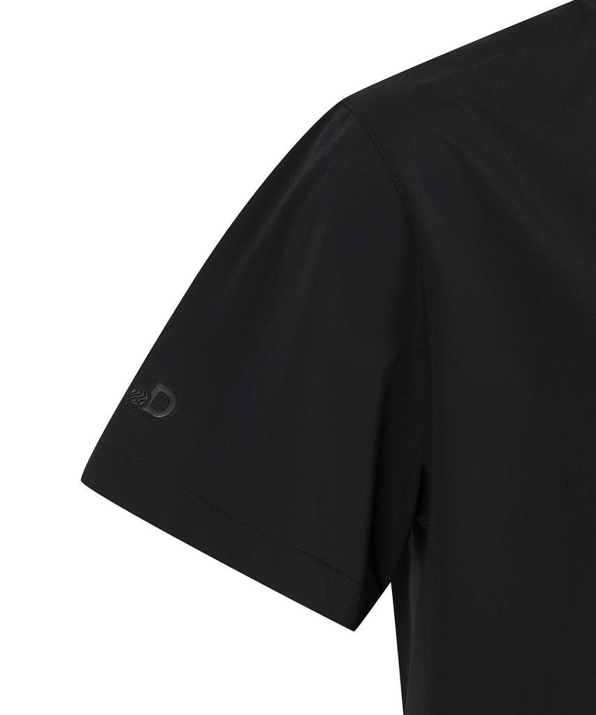 DISCOVERY EXPEDITION Uni Freshvent Essential Woven Short Sleeve T-Shirt (Black)