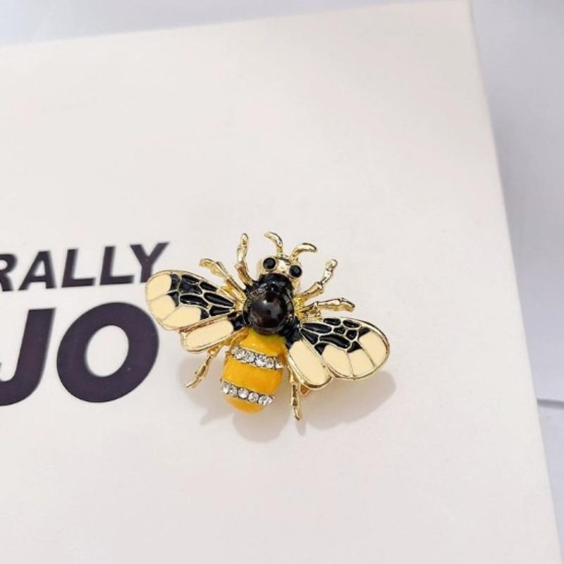 

Fashion Versatile Bee Oil Diamond Brooch Personalized Animal Corsage