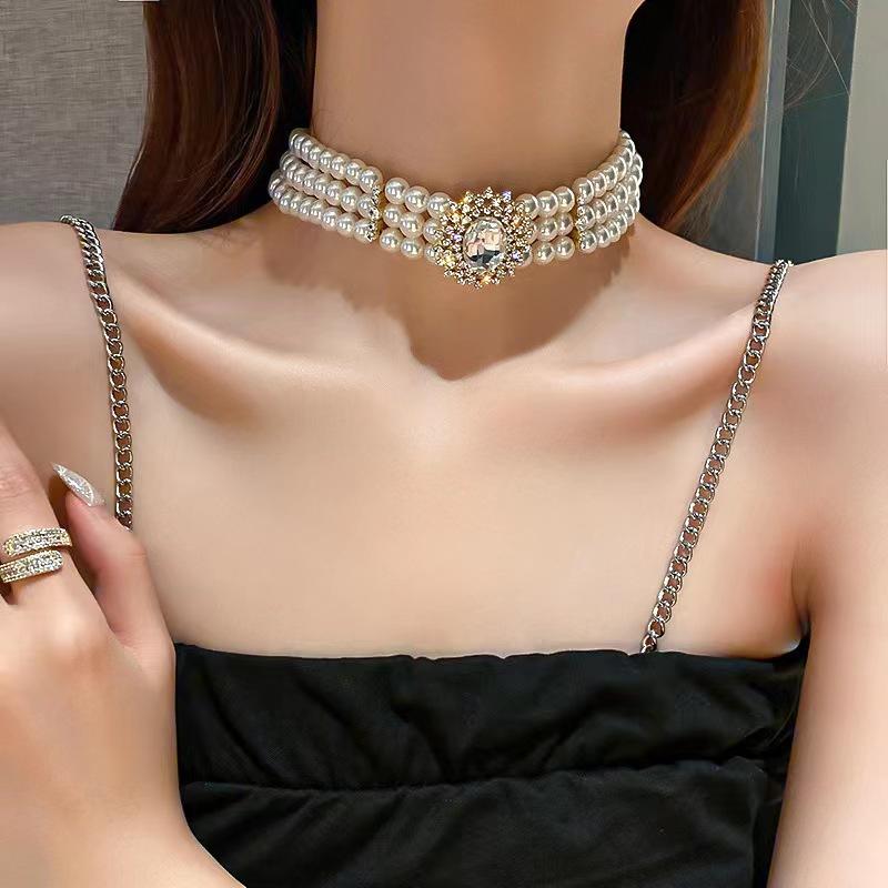 Crystal diamond multi-row imitation pearl necklace exaggerated atmosphere short choker retro Internet celebrity necklace women