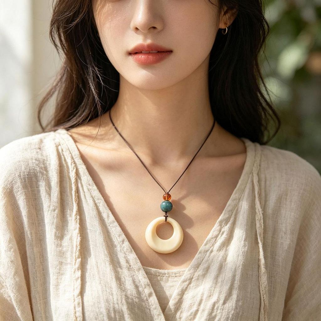 Circle Pendant Brown Rope Long Necklace Women's New Simple Daily Design Sense Fashion Versatile Sweater Chain Accessories