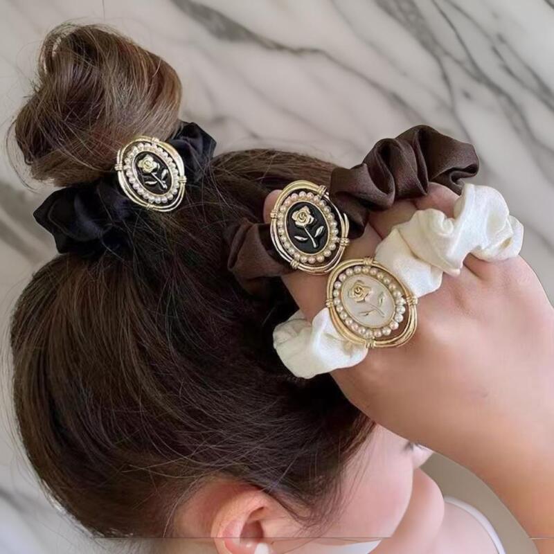 Women's Gopchang String Newtro Rose Button Hair Tie