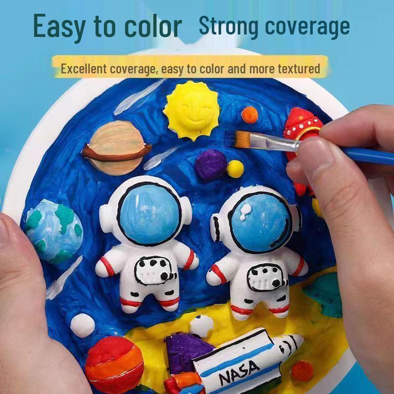 DIY Graffiti Plaster Doll Kit for Kids – Paintable Handcrafted Toy for Kindergarten Creativity.