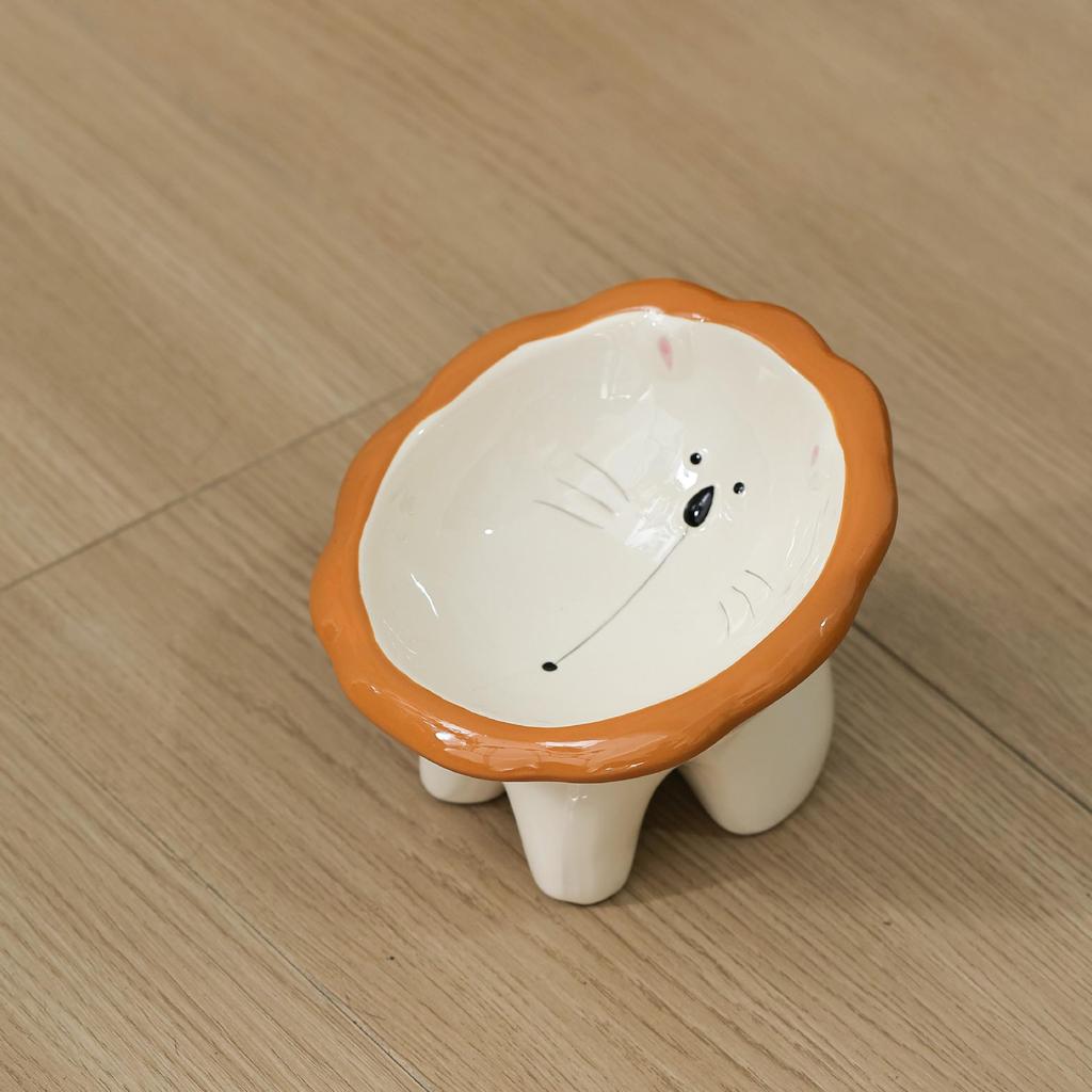 Cuenco Cerámico Inclinado Antiderrames para Gatos y Perros – Protege la Columna Cervical