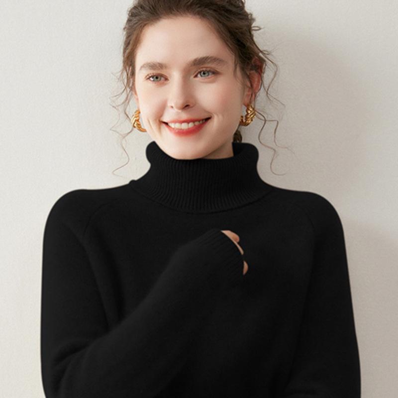 Women's Thickened Cashmere High-Neck Sweater - Autumn/Winter Knitted Loose Base Layer for a Cozy, Relaxed Style
