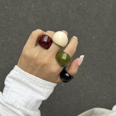Ins Style Vintage Unregelmäßiger Transparenter Farbiger Harzring Neuer Trend Boho Geometrische Fingerringe Ästhetischer Schmuck Zubehör