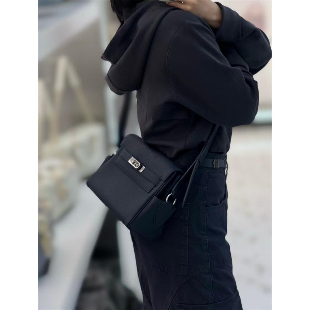 The first layer of cowhide TOGO cowhide KL bag women's versatile retro mailman bag spring senior feeling shoulder messenger bag