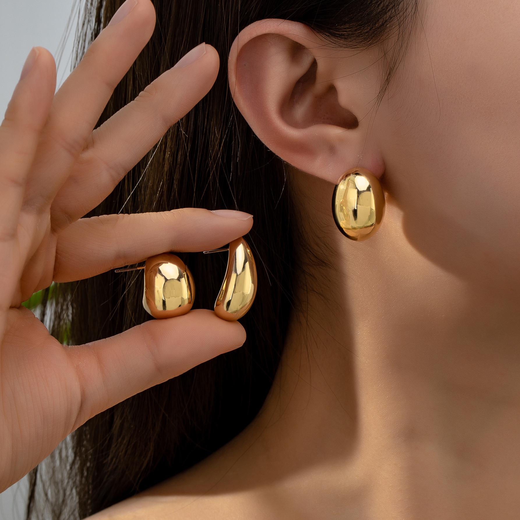

Trendy Retro Teardrop Stud Earrings for Women - European & American Minimalist Design