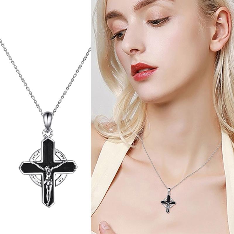 Antique Alloy Crucifix Necklace Minimalist Gothic Jewelry Unisex Neck Chain For Everyday Wear or Special Occasions