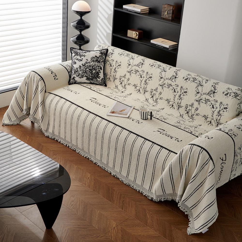 Winter Sofa Towel Half Velvet Pastoral Style Sofa Cover Cloth Anti-Scratching Cushion Four Seasons Universal Sofa Cover Cover