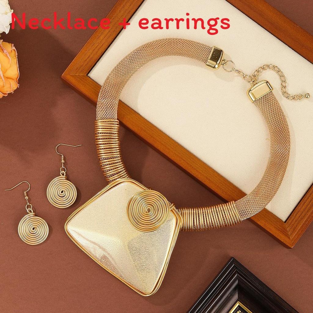 And Resin Plastic Jewelry Set With Large Gemstones And Elegant Water Chain For Fashion Fans