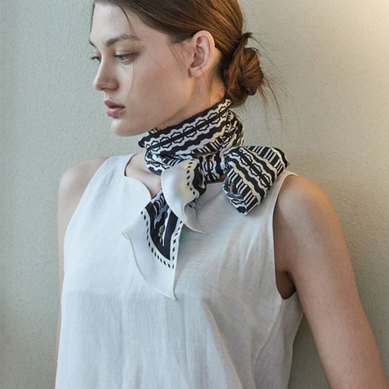 ANA MAISON Anatomy Long Petit Silk Scarf [PML-1403]