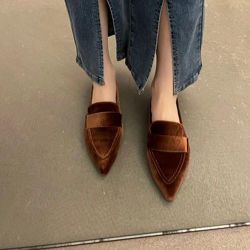 Women's Flat Pointed Toe Suede Loafers Vintage Loafers Driving Shoes