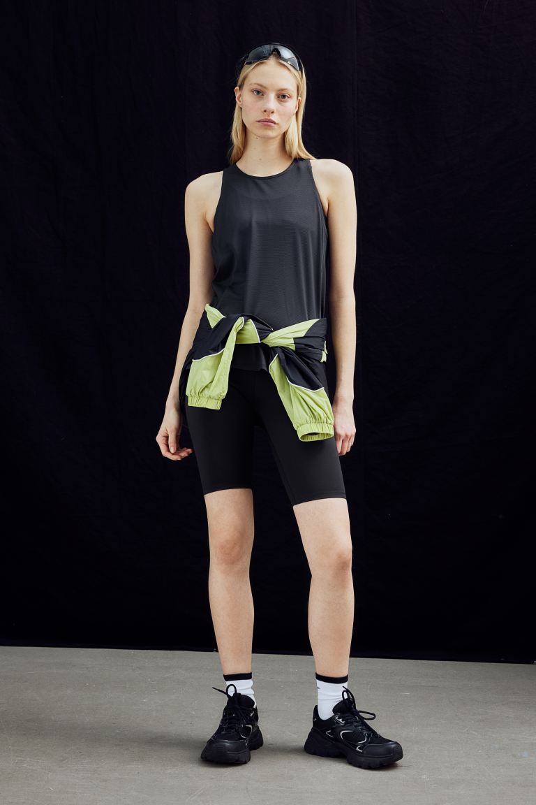 

Спортивный топ без рукавов HM DryMove, черный