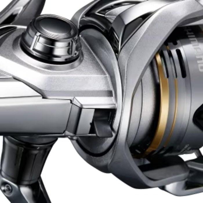 Shimano Spinning Reel 23 Sedona C2000S Silver