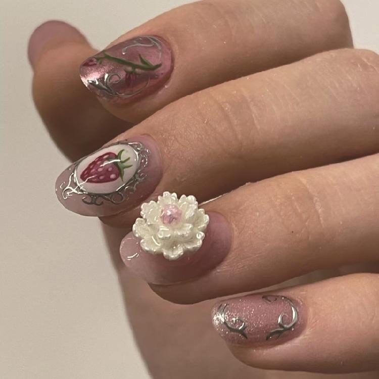 

24pcs 3D Floral Strawberry Short Oval Press On Nail Acrylic False Nail For Expressing Individuality At Any Event 1