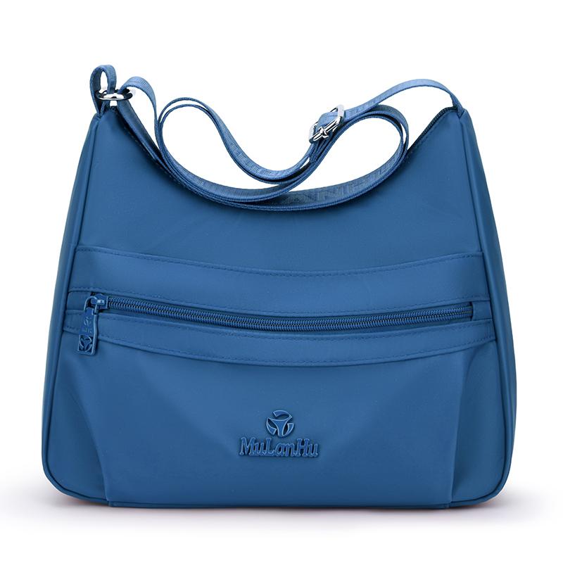 Lightweight Shoulder Bag Multi-compartment Small Square Bag Large Capacity Commuter Crossbody Bag