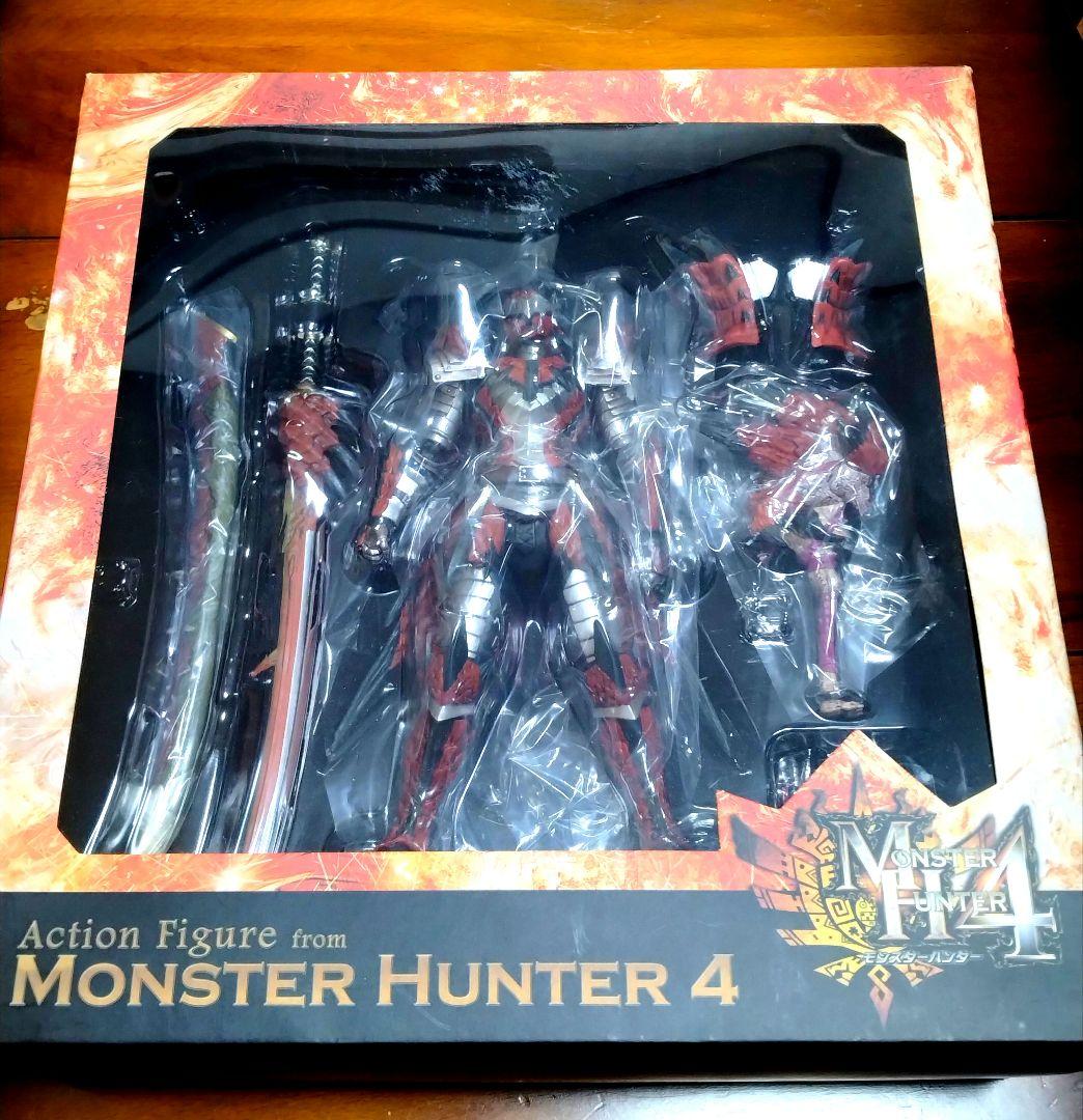 

[USED] Monster Hunter 4 Rathalos-equipped Hunter Action Figure