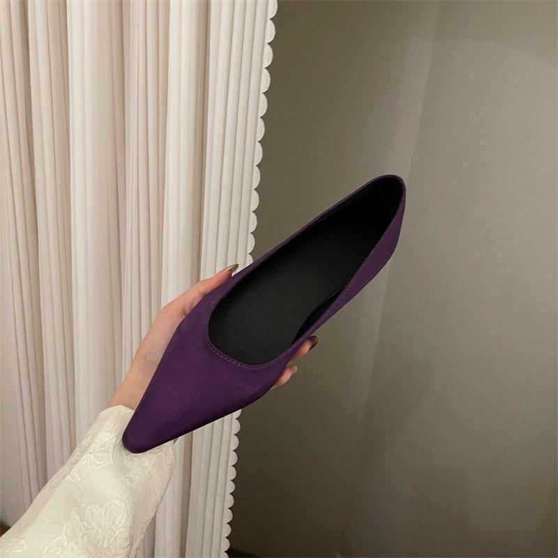 

Французский темперамент атласные остроносые туфли женские летние 2024 года новые туфли для пожилых людей с неглубоким горлом, нежные туфли для бабушек на мягкой подошве 35 фиолетовый
