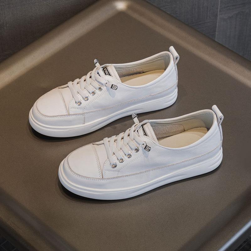 Women's shoes 2026 Spring and Autumn cowhide white shoes new casual board shoes versatile flat sole shoes