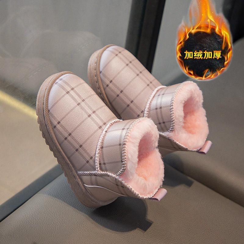 Móda Nové 2025 Dívčí boty Zimní Dětské Sněhule Plus Sametové Zesílení Vodotěsné Protiskluzové Kotníkové boty