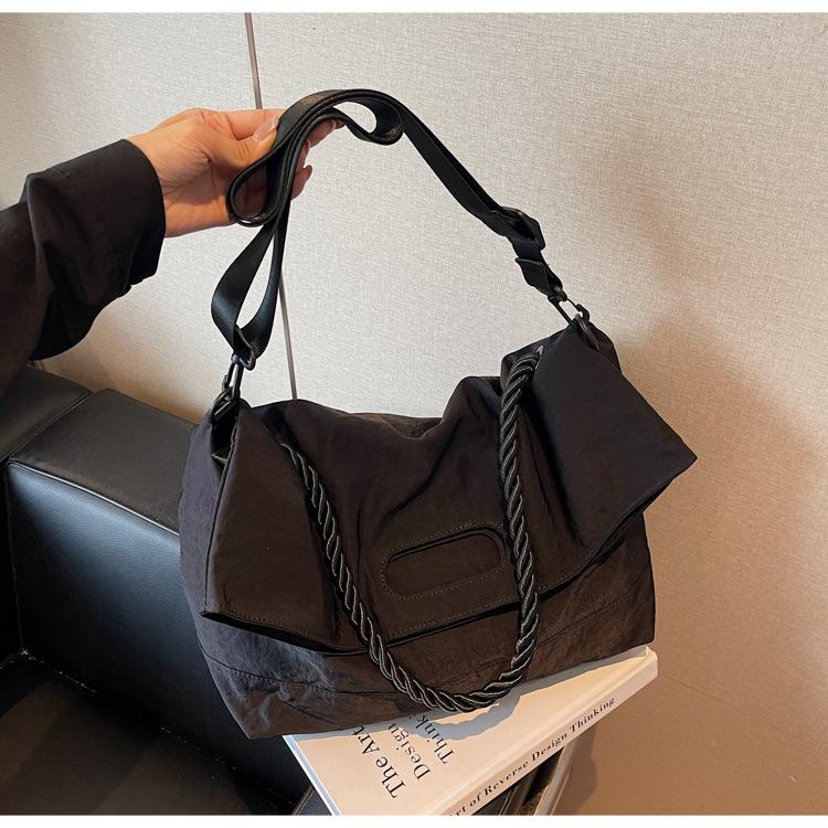 Large-capacity student bag women's new broadband messenger bag high-end fashion versatile tote bag